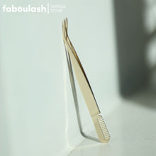 Load image into Gallery viewer, Faboulash Lash Tweezer with Comb
